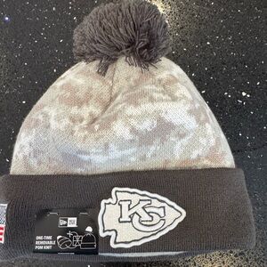 NWT - NFL - Kansas City Chiefs Pom Knit winter hat